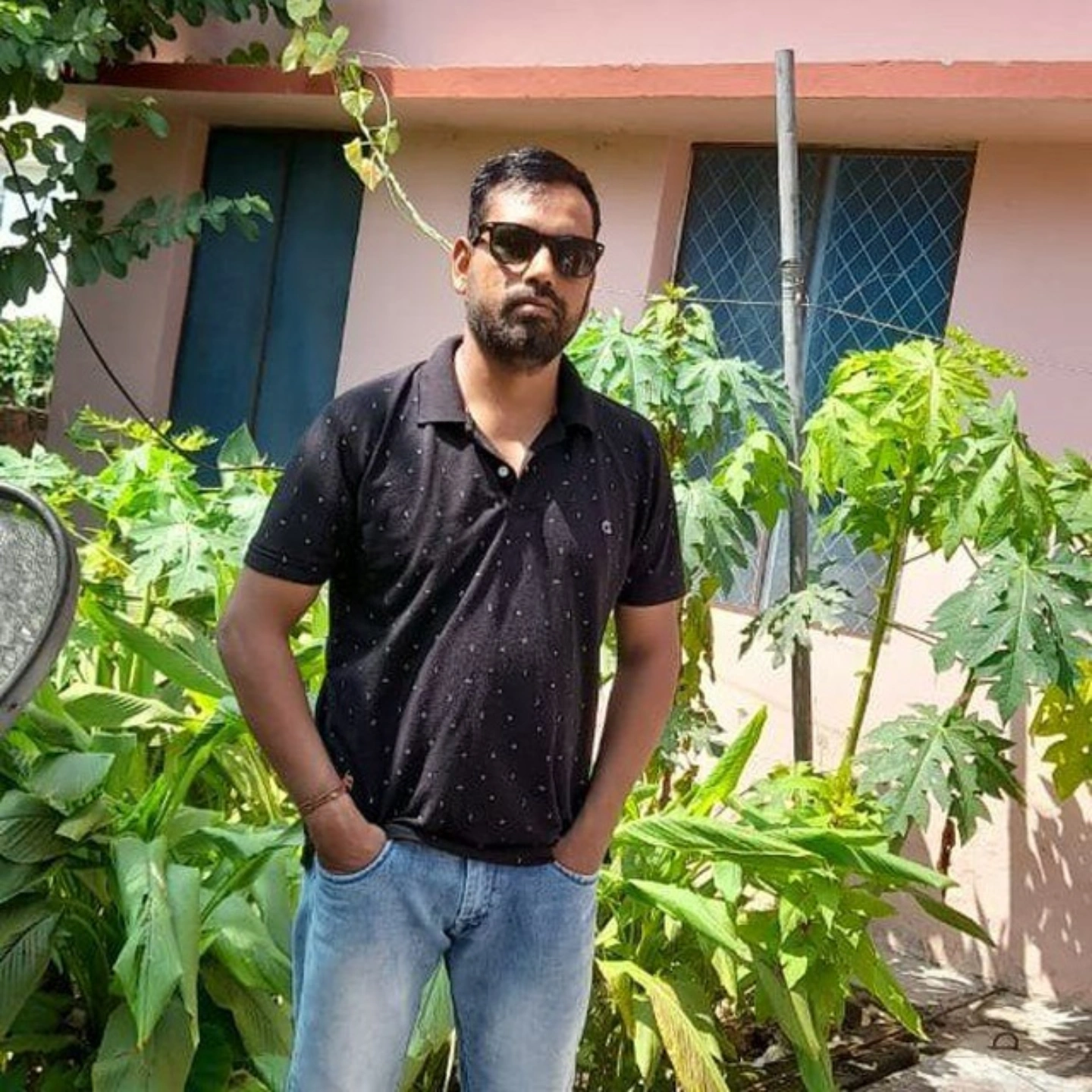 Independent Trustworthy Maleescort available For single ladies and couples  image 2