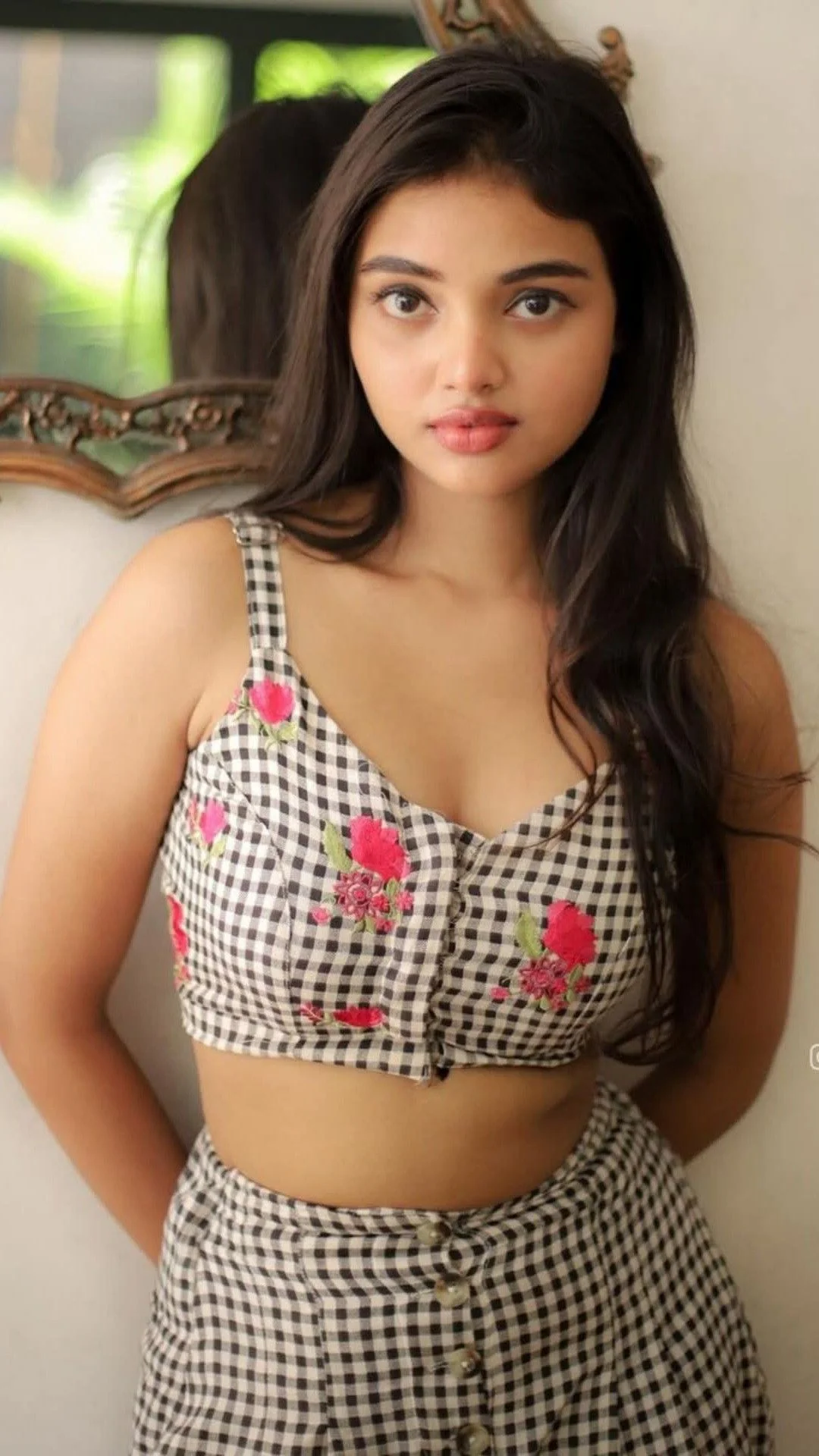 Call Girls in AMBIENCE MALL, GURUGRAM 9220134599 Escorts Service
 image 1